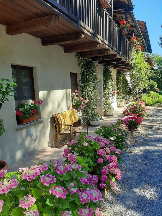 La Collina Dei Passeri Bed & Breakfast Pocapaglia Exterior photo